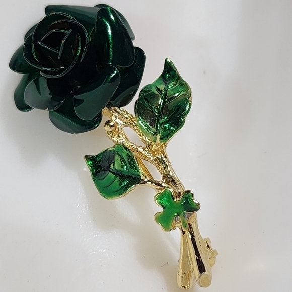 Emerald Green 3D goldtone metal Rose Brooch pin clover Irish St. Patrick's Day - Picture 2 of 8